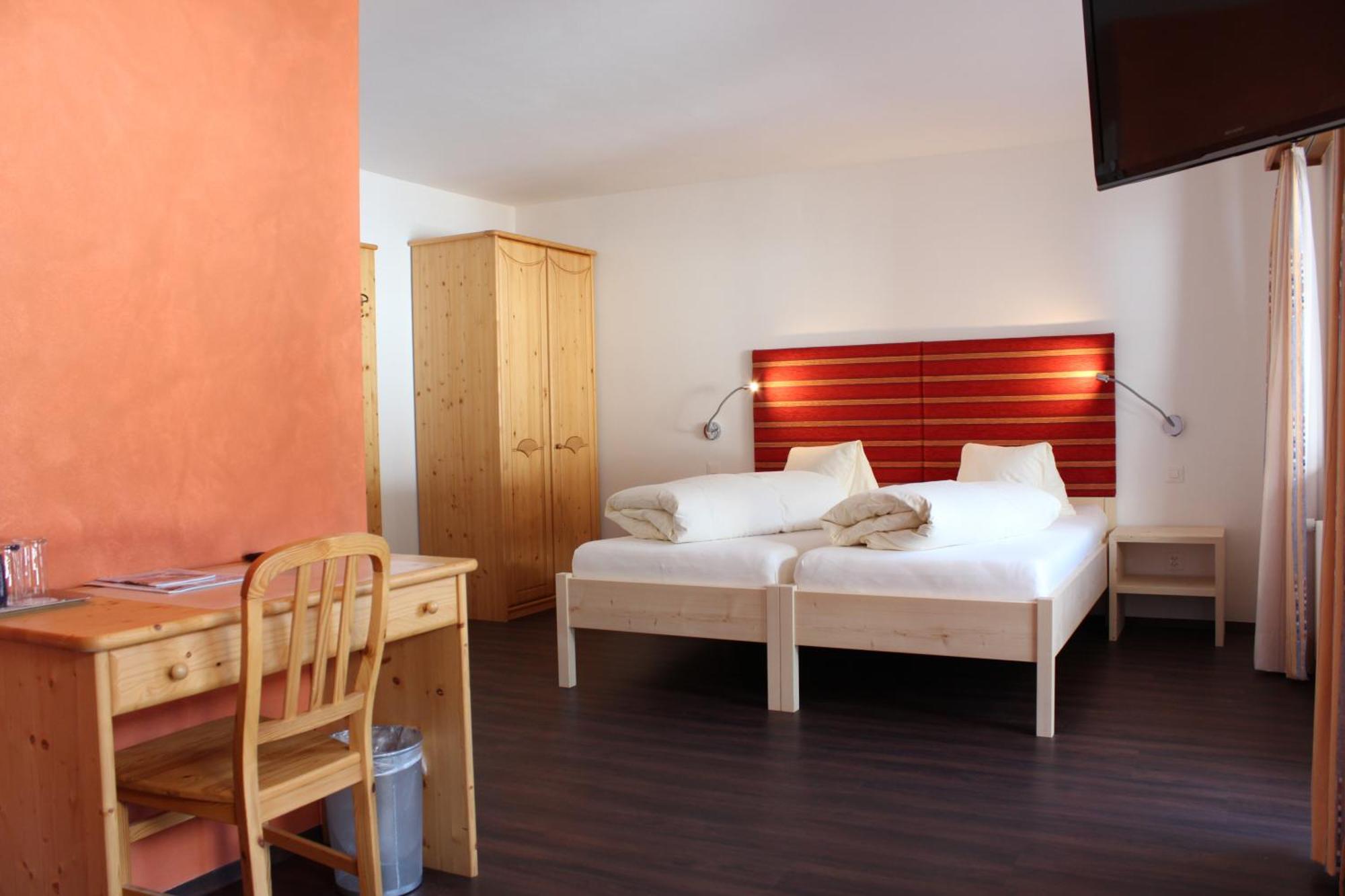 Hotel Al Rom Tschierv Zimmer foto